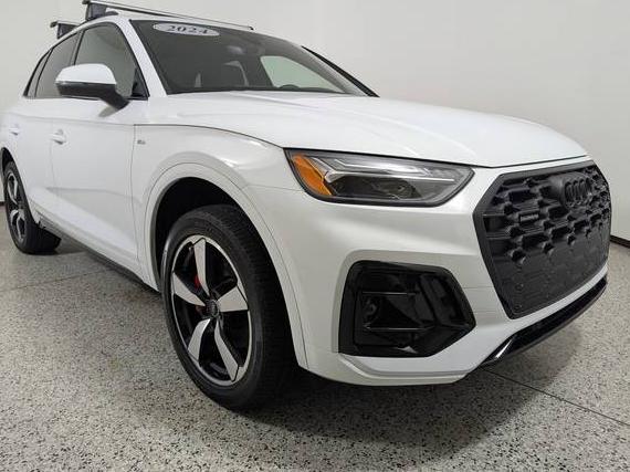 AUDI Q5 2024 WA1EAAFY5R2114061 image