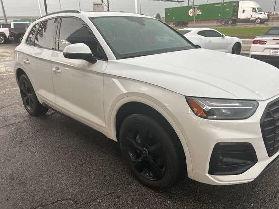 AUDI Q5 2024 WA1BBAFY1R2020811 image