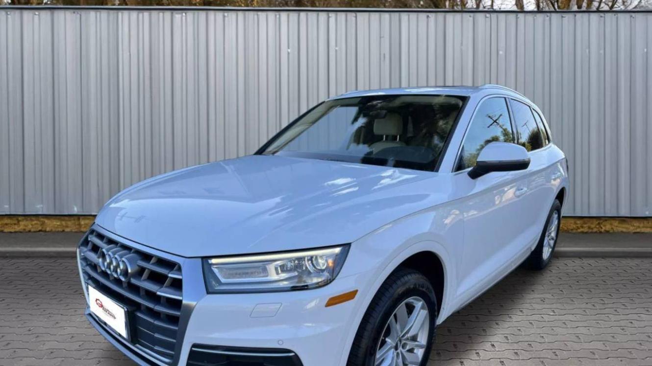 AUDI Q5 2020 WA1ANAFY0L2011771 image