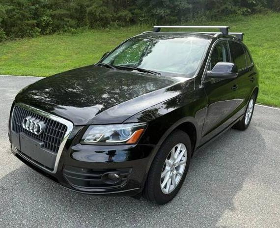 AUDI Q5 2011 WA1LFAFP3BA070279 image