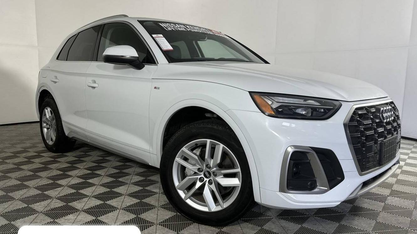 AUDI Q5 2022 WA1GAAFY4N2014648 image