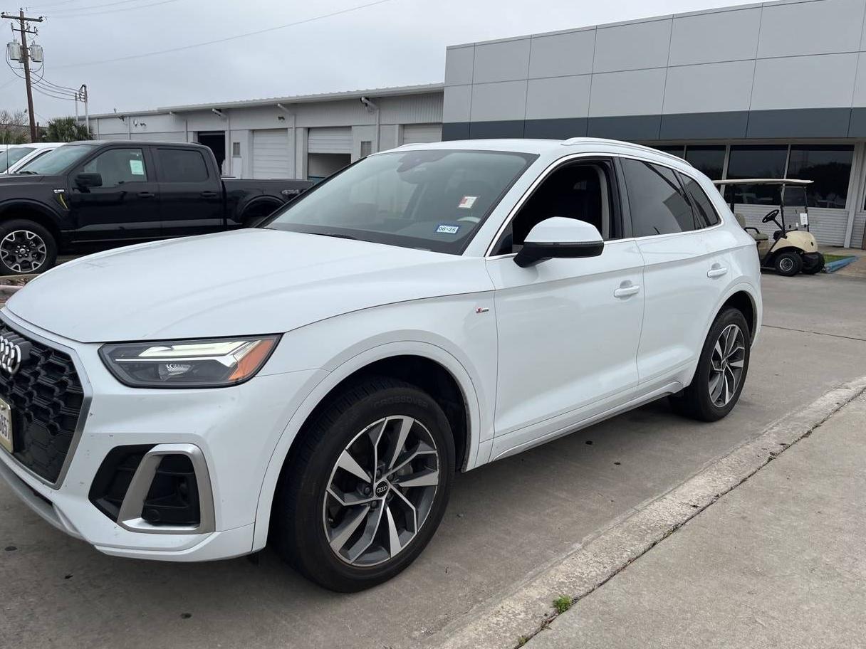 AUDI Q5 2022 WA1GAAFY4N2085946 image