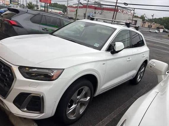 AUDI Q5 2022 WA1FAAFY4N2053705 image