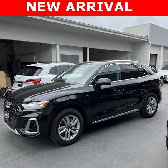 AUDI Q5 2022 WA1GAAFY3N2102977 image
