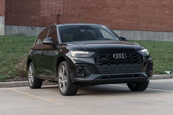 AUDI Q5 2025 WA1GAAFY7S2027857 image