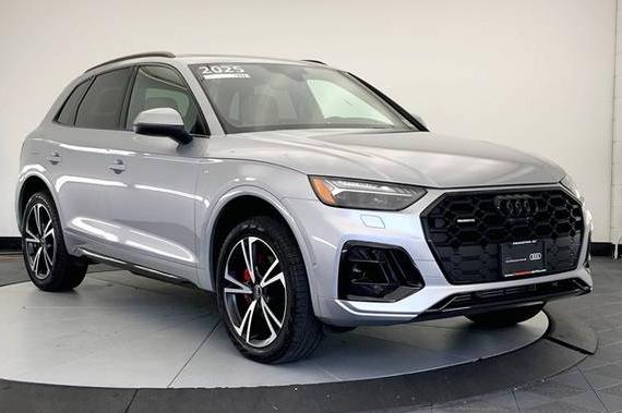 AUDI Q5 2025 WA1FAAFY6S2058125 image