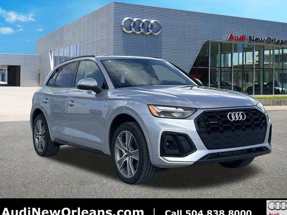 AUDI Q5 2025 WA1GAAFY3S2030139 image