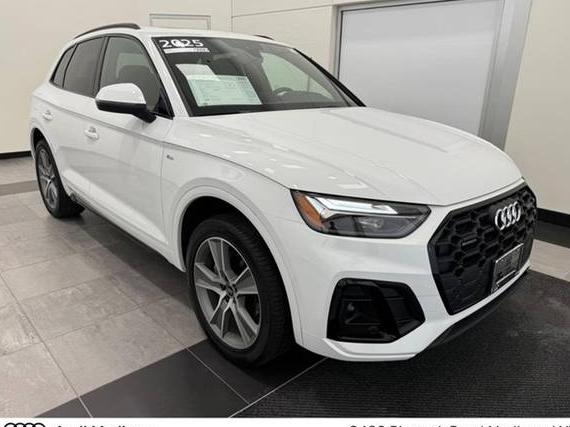 AUDI Q5 2025 WA1GABFY7S2034684 image