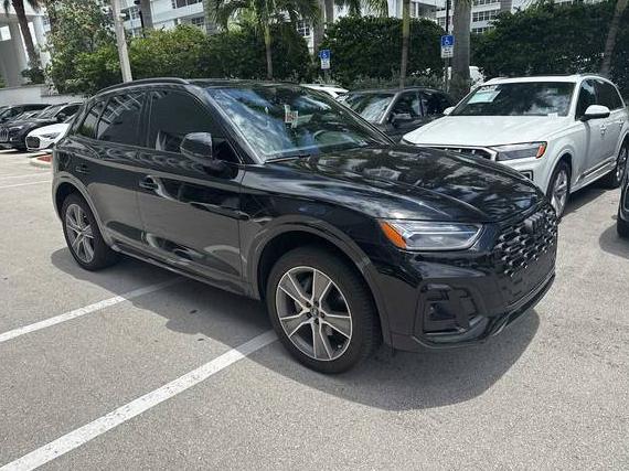 AUDI Q5 2025 WA1GAAFY3S2045210 image
