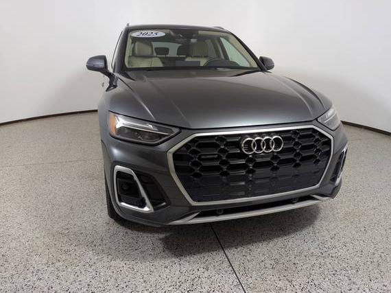 AUDI Q5 2025 WA1EAAFY1S2001648 image