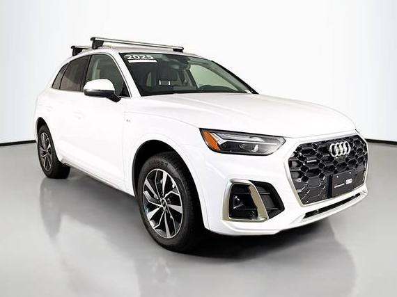 AUDI Q5 2025 WA1EAAFY9S2025647 image