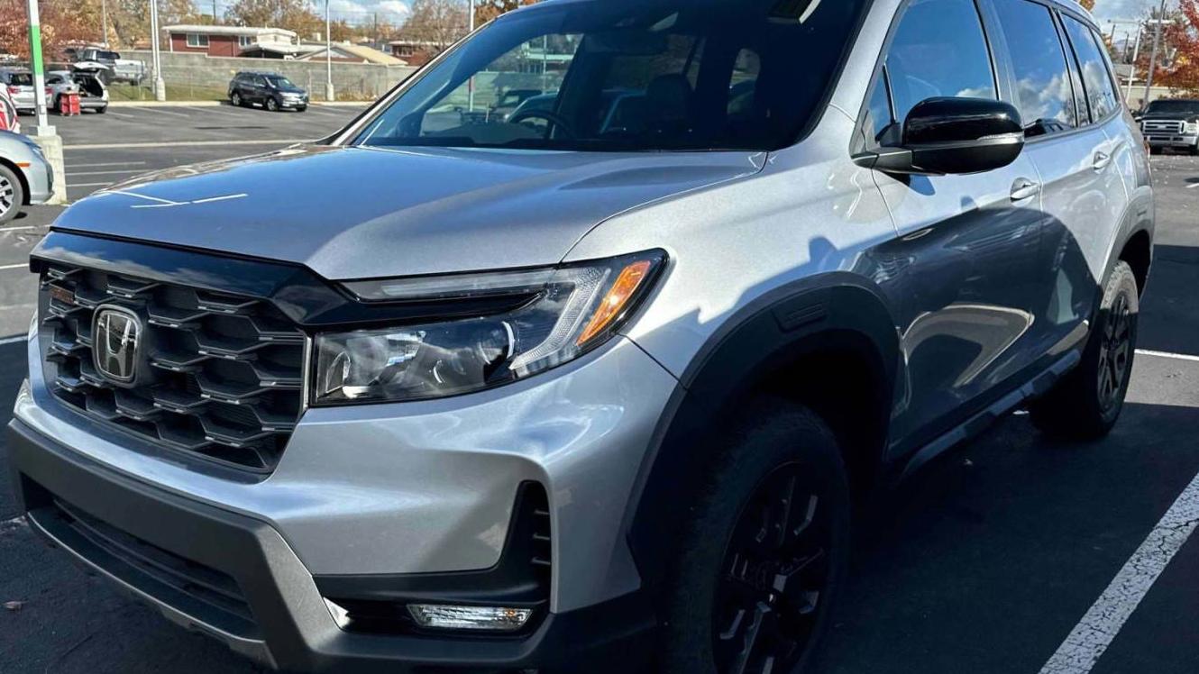 HONDA PASSPORT 2023 5FNYF8H69PB033843 image HONDA PASSPORT 2023 5FNYF8H69PB033843 image