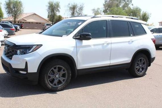 HONDA PASSPORT 2024 5FNYF8H61RB008602 image