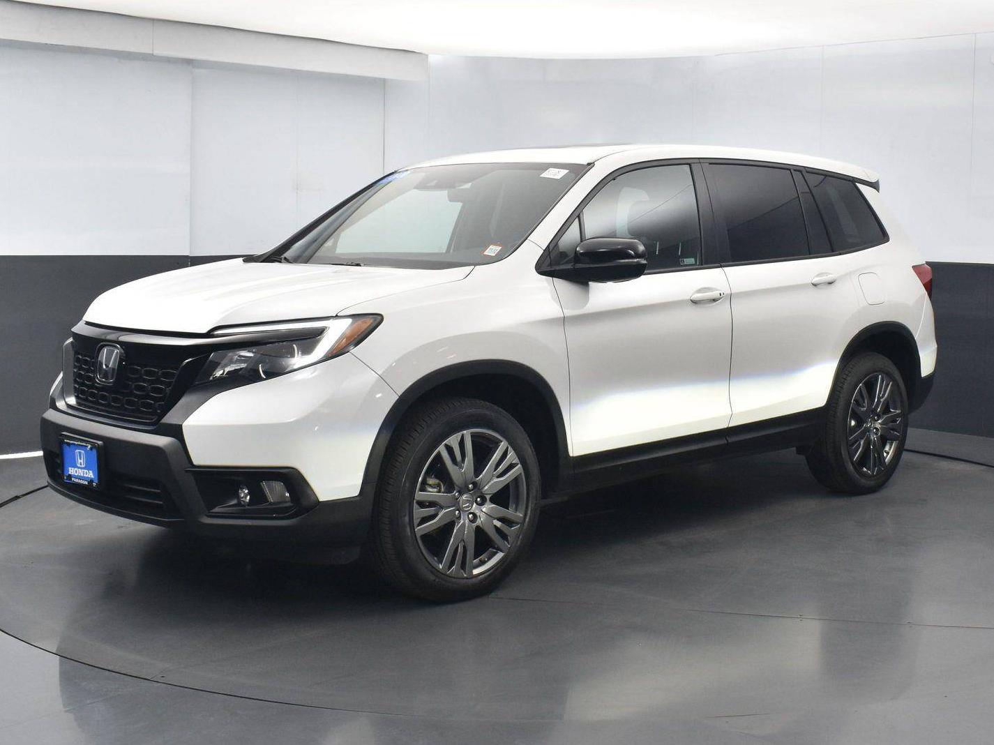 HONDA PASSPORT 2020 5FNYF8H5XLB018642 image