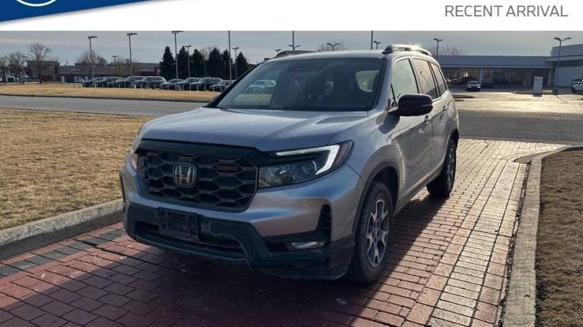 HONDA PASSPORT 2022 5FNYF8H60NB003322 image