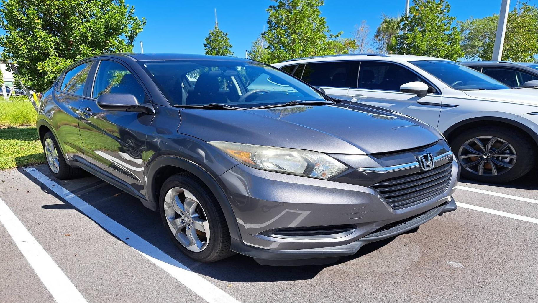 HONDA HR-V 2017 3CZRU5H31HG705009 image
