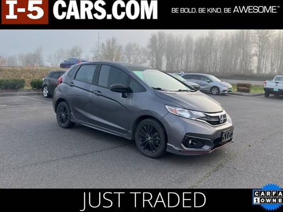HONDA FIT 2018 3HGGK5G62JM700571 image