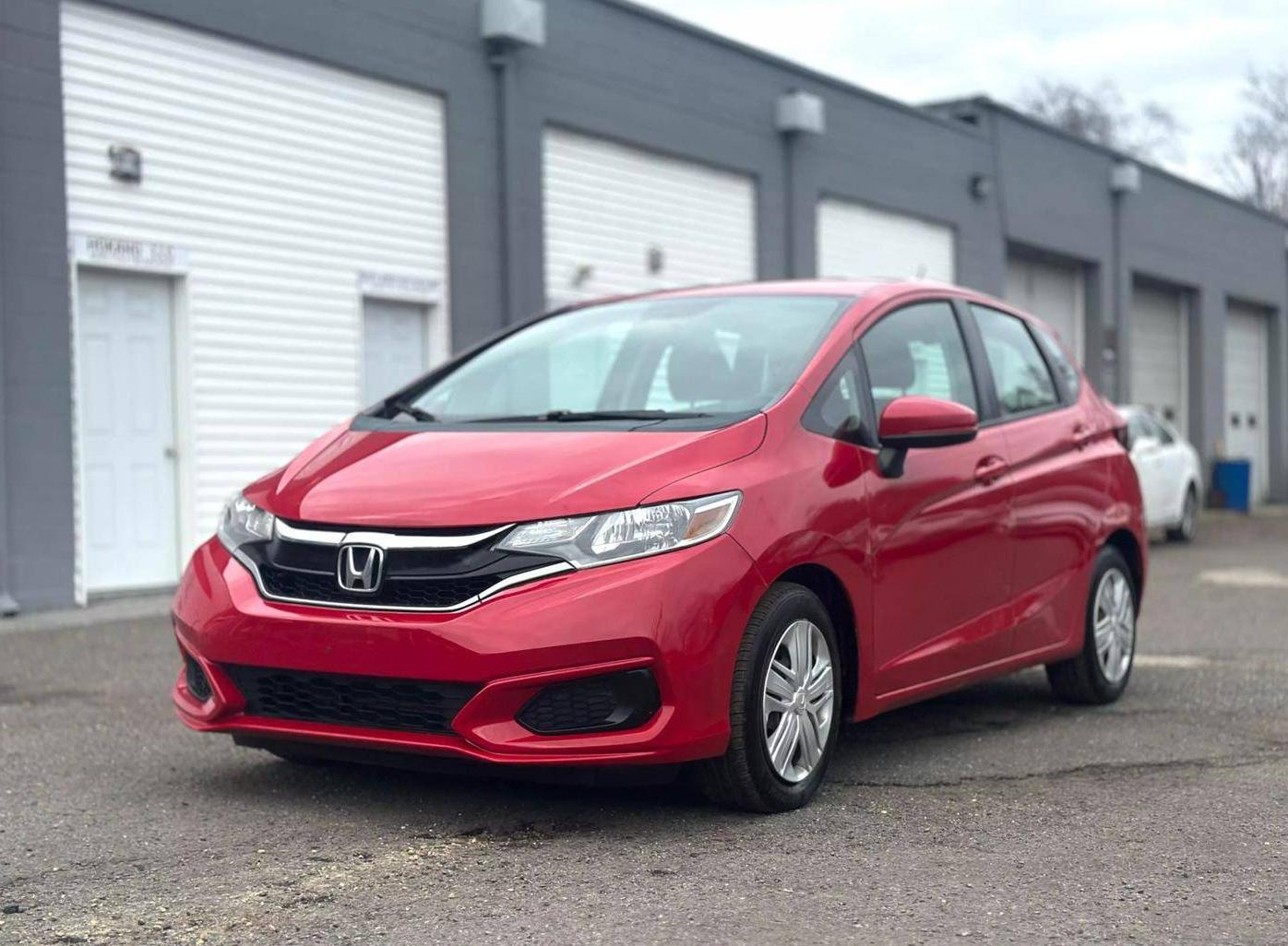 HONDA FIT 2018 3HGGK5H4XJM730740 image