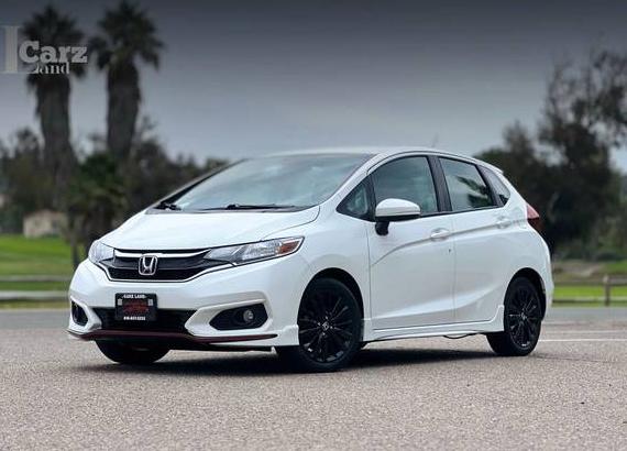 HONDA FIT 2018 3HGGK5H64JM720240 image