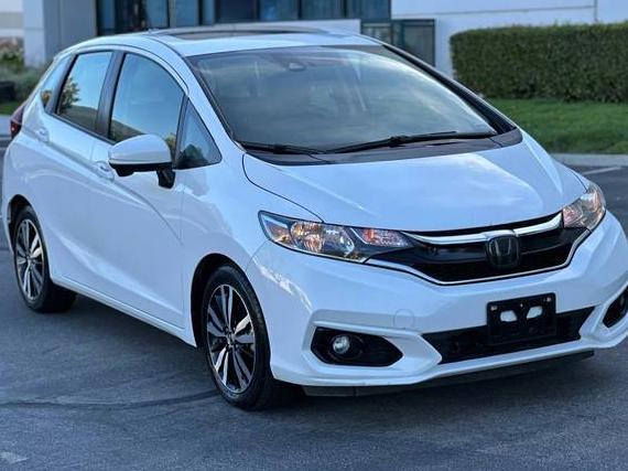 HONDA FIT 2018 3HGGK5H87JM720265 image