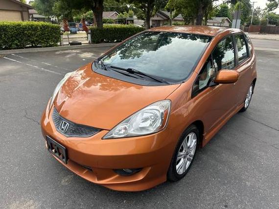 HONDA FIT 2011 JHMGE8H58BC013044 image