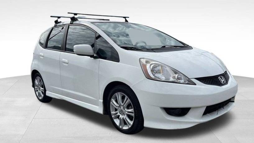 HONDA FIT 2011 JHMGE8H57BC027162 image