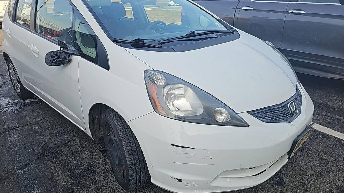 HONDA FIT 2013 JHMGE8H38DC036244 image