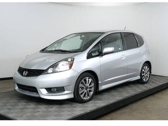 HONDA FIT 2013 JHMGE8H5XDC056206 image