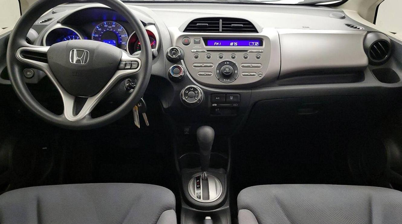 HONDA FIT 2013 JHMGE8H37DC015093 image