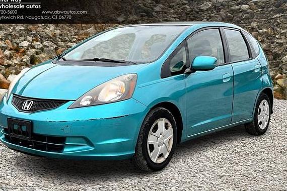 HONDA FIT 2013 JHMGE8H37DC028281 image HONDA FIT 2013 JHMGE8H37DC028281 image