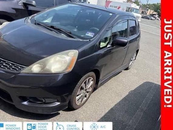HONDA FIT 2013 JHMGE8H56DC040567 image