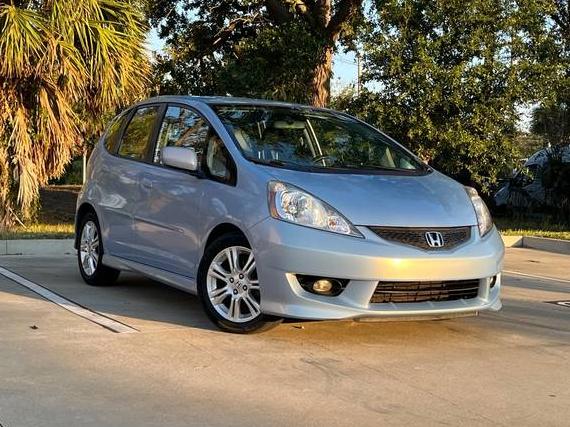 HONDA FIT 2010 JHMGE8H47AC024591 image