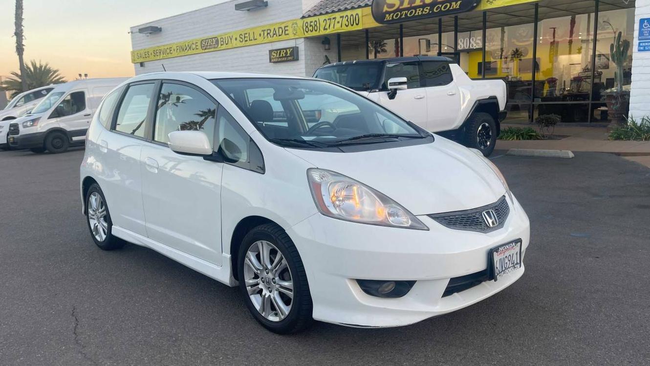 HONDA FIT 2010 JHMGE8H69AC002979 image