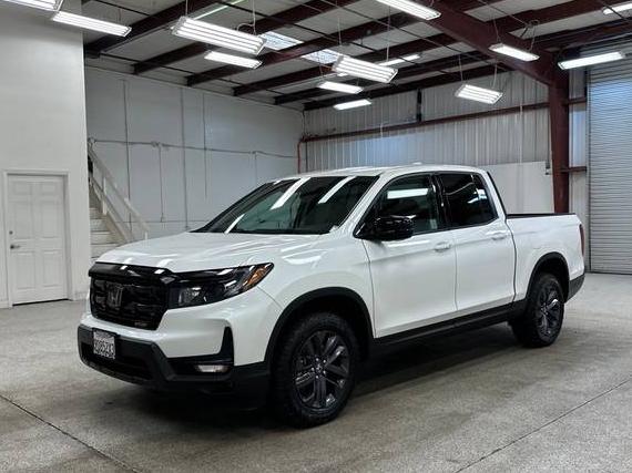 HONDA RIDGELINE 2024 5FPYK3F1XRB005064 image