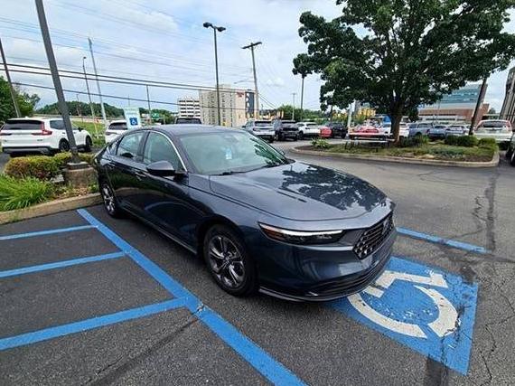 HONDA ACCORD 2023 1HGCY1F30PA028237 image