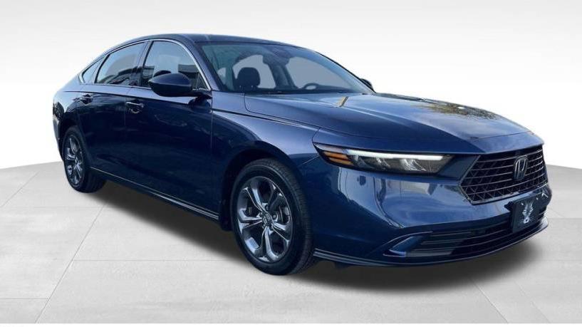 HONDA ACCORD 2023 1HGCY1F32PA040132 image