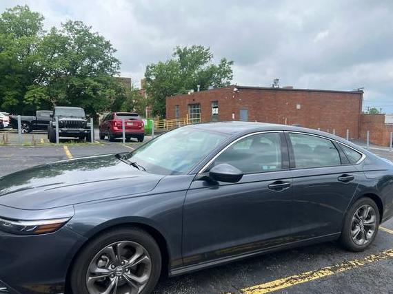 HONDA ACCORD 2023 1HGCY1F39PA002591 image