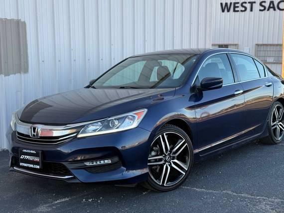 HONDA ACCORD 2016 1HGCR2F58GA038129 image