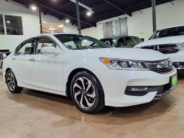 HONDA ACCORD 2016 1HGCR3F06GA000599 image