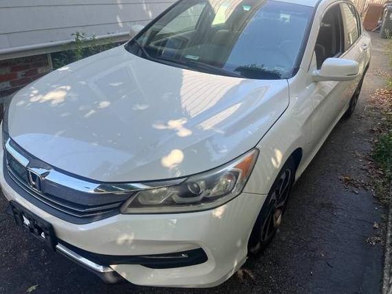 HONDA ACCORD 2016 1HGCR2F8XGA010679 image