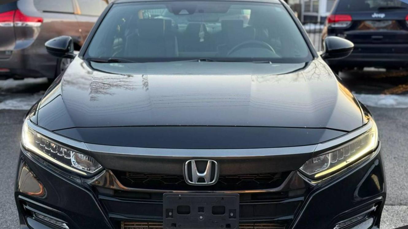 HONDA ACCORD 2019 1HGCV2F35KA035658 image