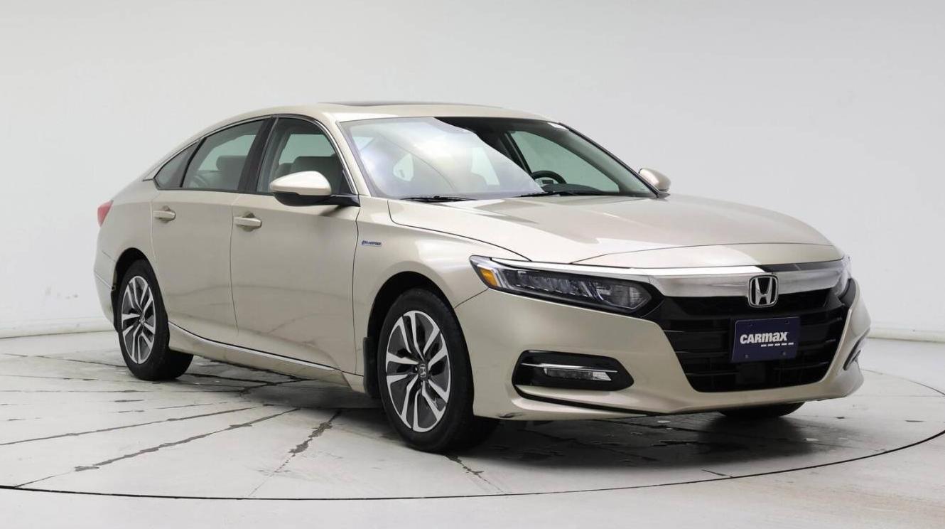 HONDA ACCORD 2019 1HGCV3F52KA011843 image