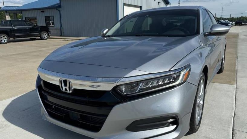 HONDA ACCORD 2019 1HGCV1F15KA152830 image