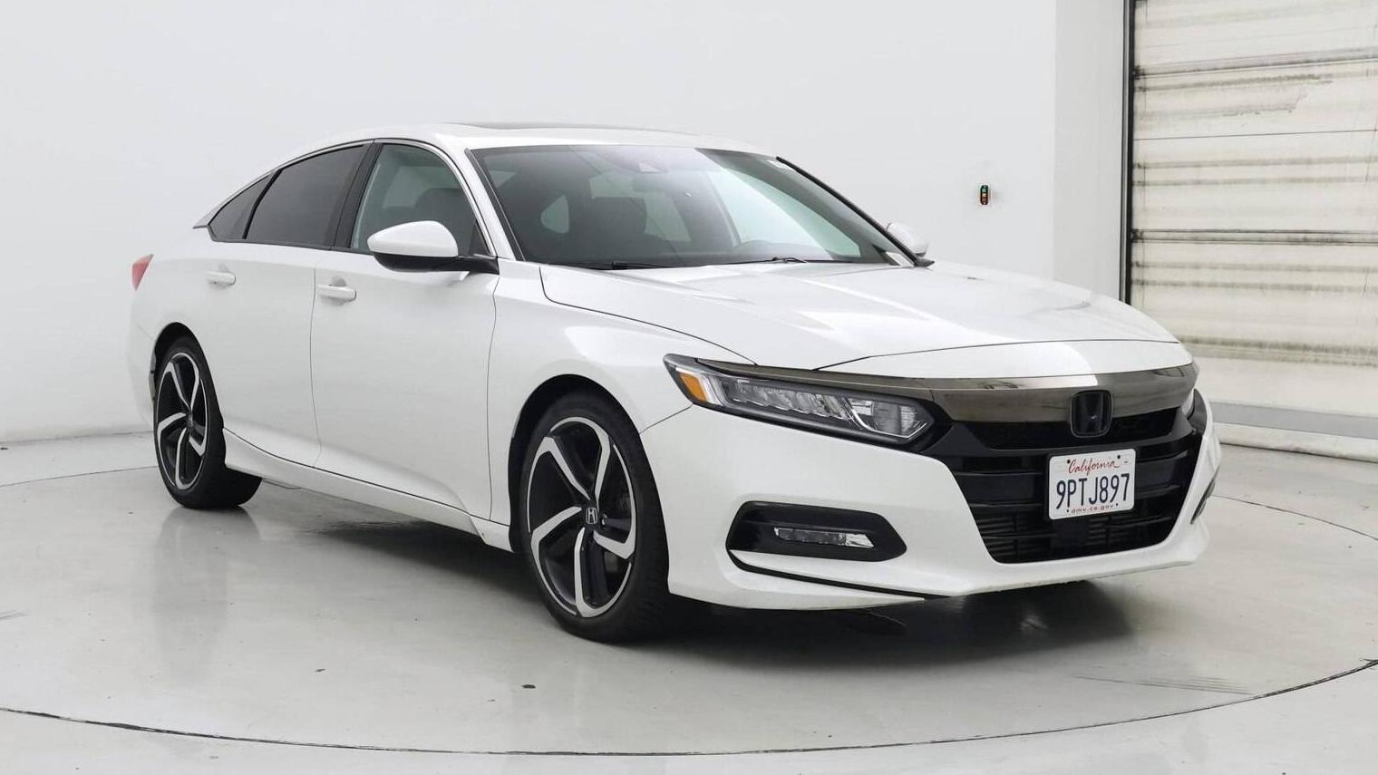 HONDA ACCORD 2019 1HGCV2F30KA031789 image