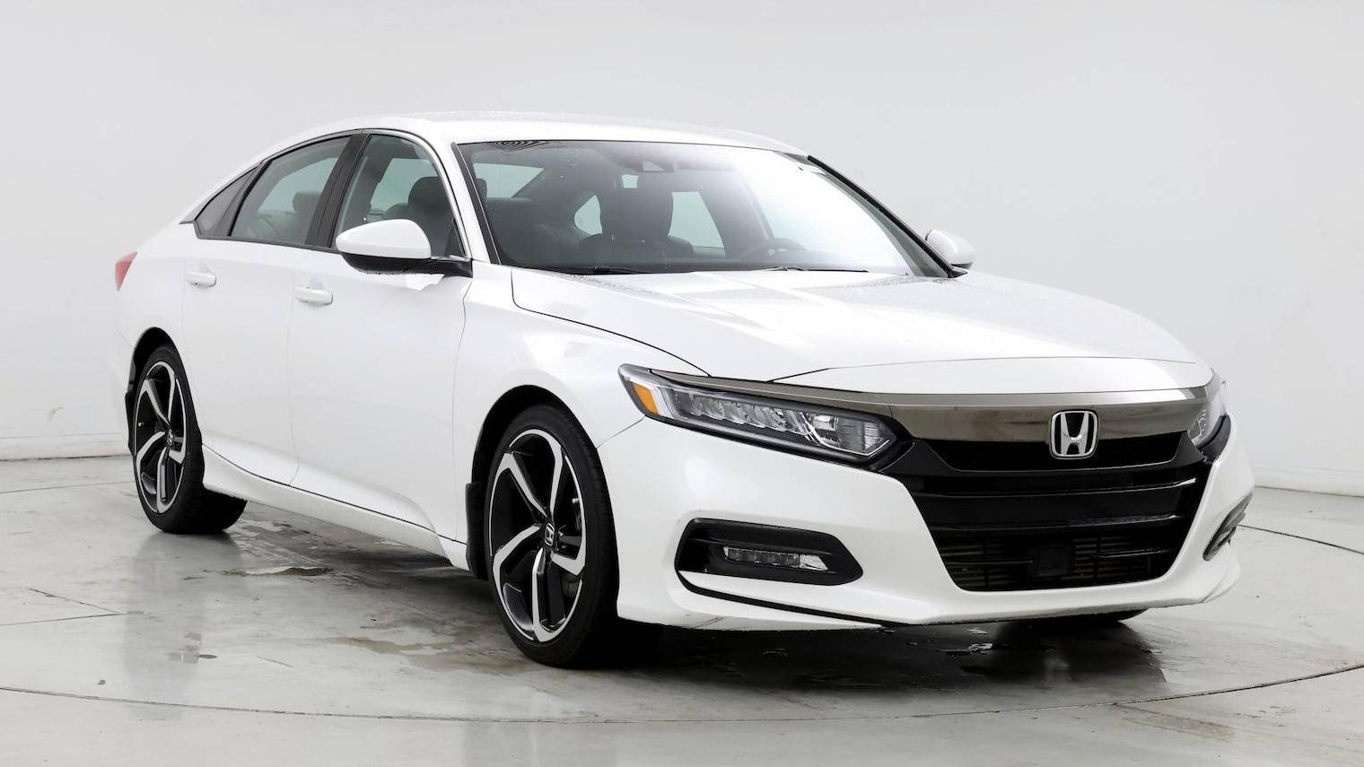 HONDA ACCORD 2019 1HGCV1F37KA057199 image