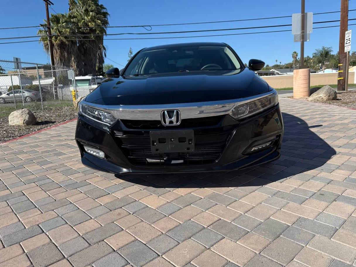 HONDA ACCORD 2019 1HGCV1F4XKA121776 image