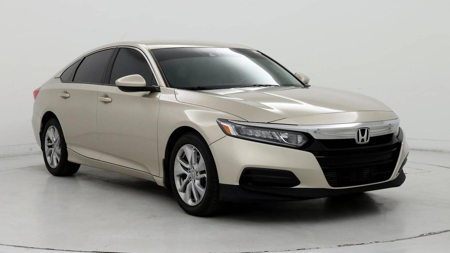 HONDA ACCORD 2019 1HGCV1F15KA085775 image