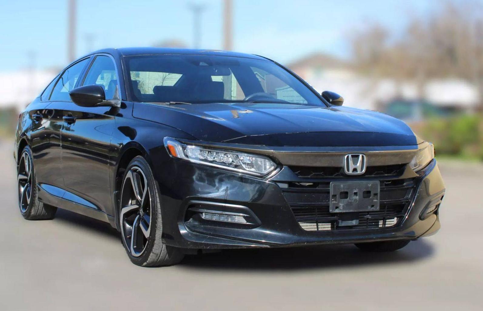 HONDA ACCORD 2019 1HGCV1F39KA051369 image