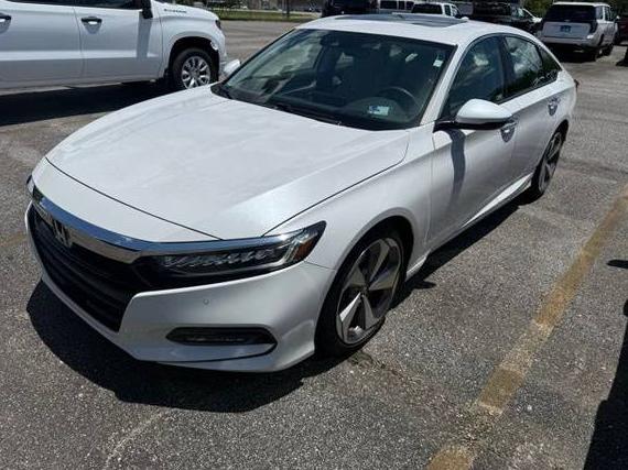 HONDA ACCORD 2019 1HGCV2F9XKA008203 image