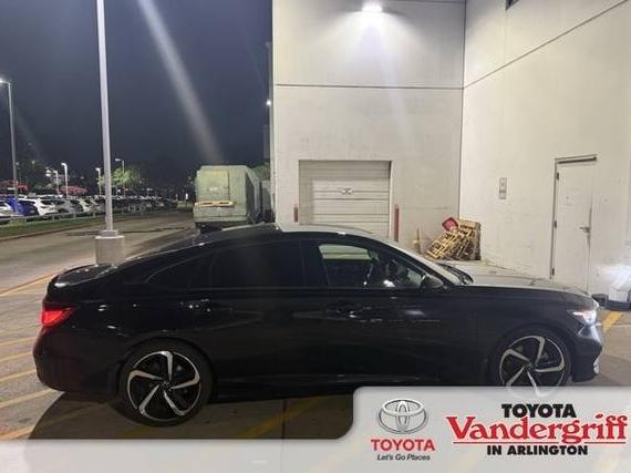 HONDA ACCORD 2019 1HGCV2F36KA027584 image